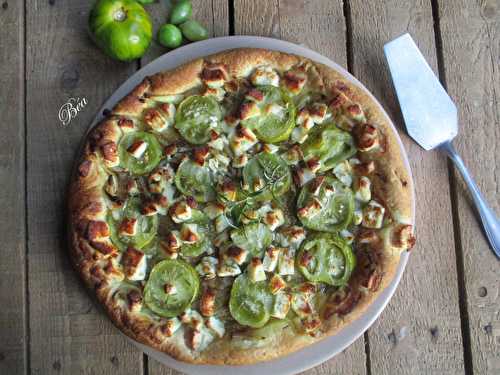 Tarte  aux tomates  zébra green  , féta et halloumi