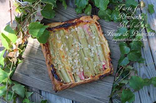 Tarte fine rhubarbe et miel de fleurs de pissenlit