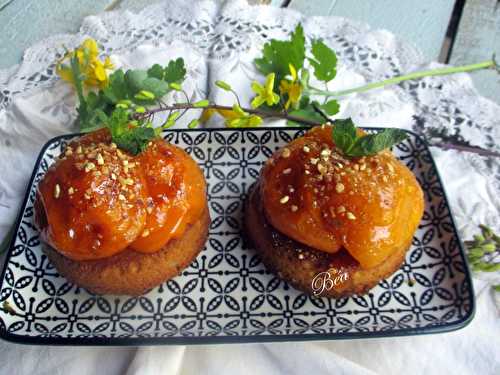 Tartelettes sablés bretons aux nèfles et à la fève tonka