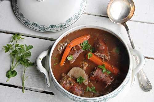 Soupe rustique aux lentilles vertes et andouille régionale