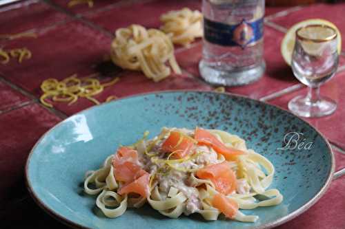 Tagliatelles au saumon sauce crémeuse et citronnée à la vodka