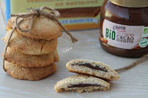 Cookies fourrés à la pâte à tartiner chocolatée comme chez Starbucks - Les petits plats de Béa