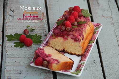 Moelleux aux amandes, chocolat blanc, framboises et groseilles à maquereau