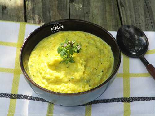 Pesto de courgettes jaunes et marjolaine pour un plat de pâtes parfumé et original - Les petits plats de Béa