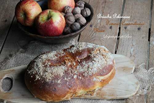 Brioche polonaise aux pommes caramélisées et aux noix