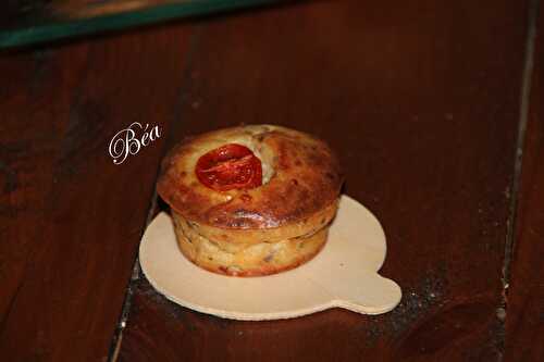 Amuse bouche à la moutarde à l'ancienne et aux tomates