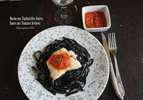 Morue aux tagliatelles noires sauce aux tomates séchées