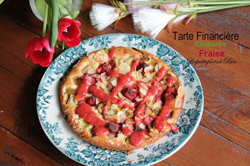 Tarte financière à la rhubarbe et aux fraises