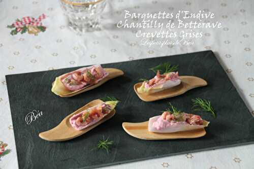 Barquettes d'endive à la chantilly de betterave et crevettes grises