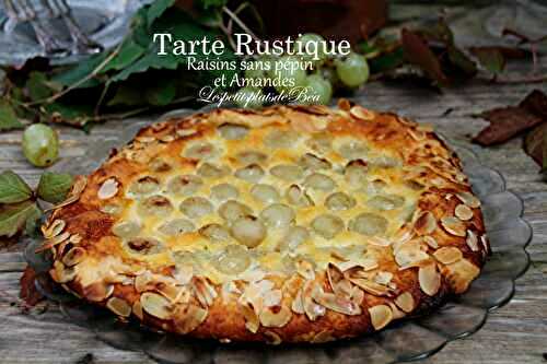 Tarte rustique aux raisins sans pépin et aux amandes