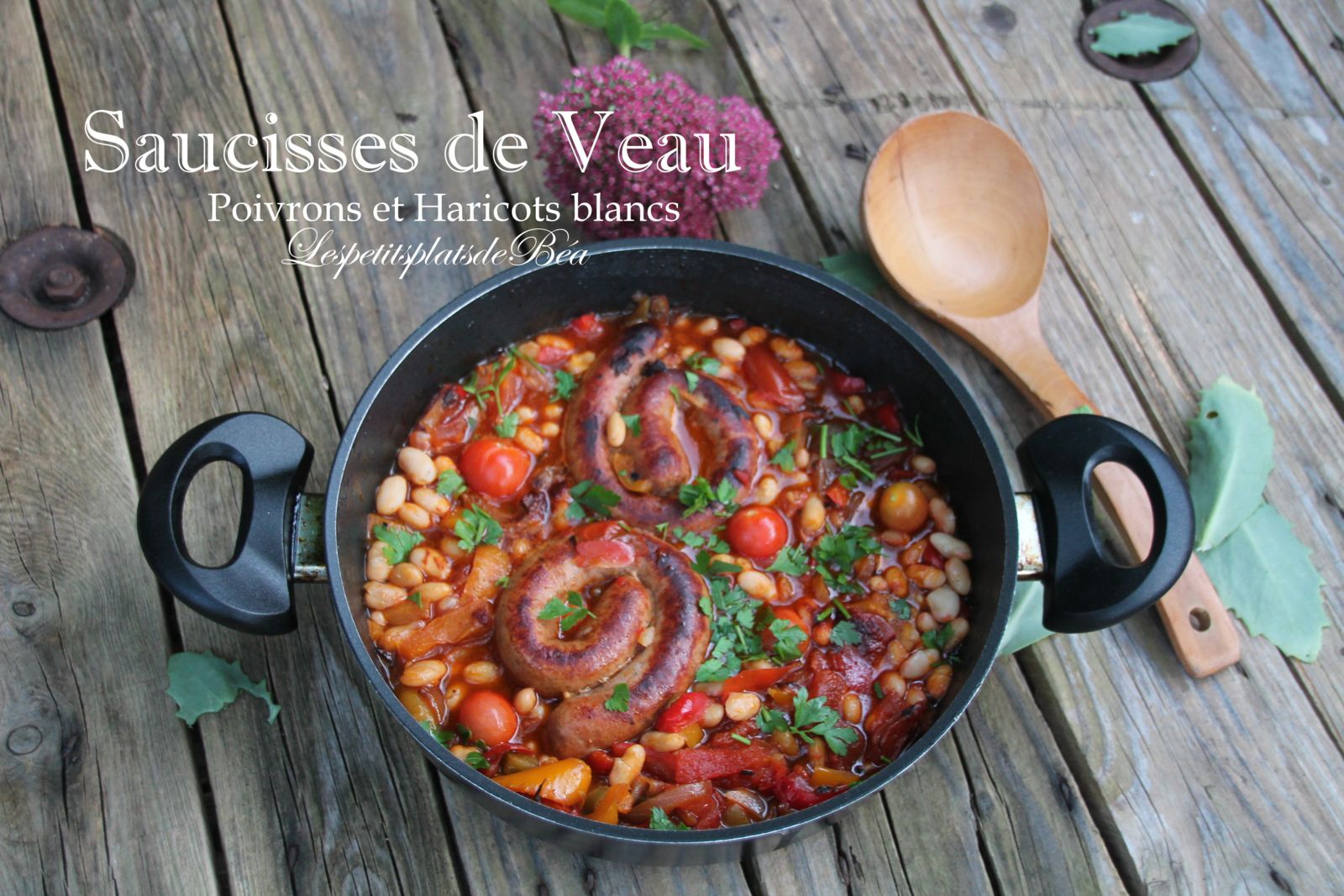 Saucisses de veau,  poivrons et haricots blancs