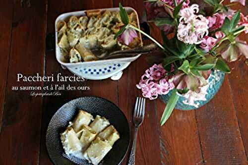 Paccheri farcies au saumon et à l'ail des ours