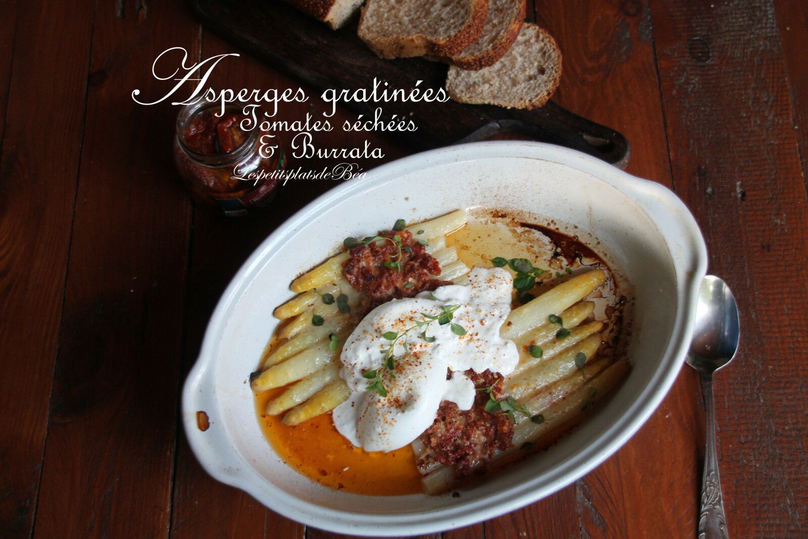 Asperges gratinées aux tomates séchées et burrata