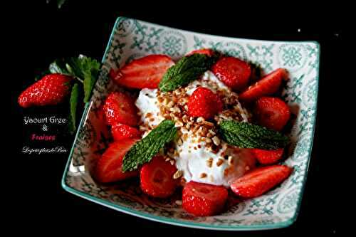 Yaourt grec et fraises