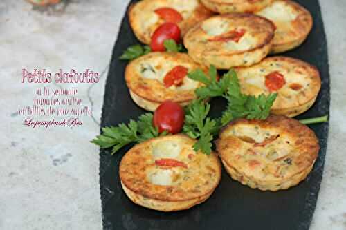 Petits clafoutis à la semoule, tomates cerise et billes de mozzarella
