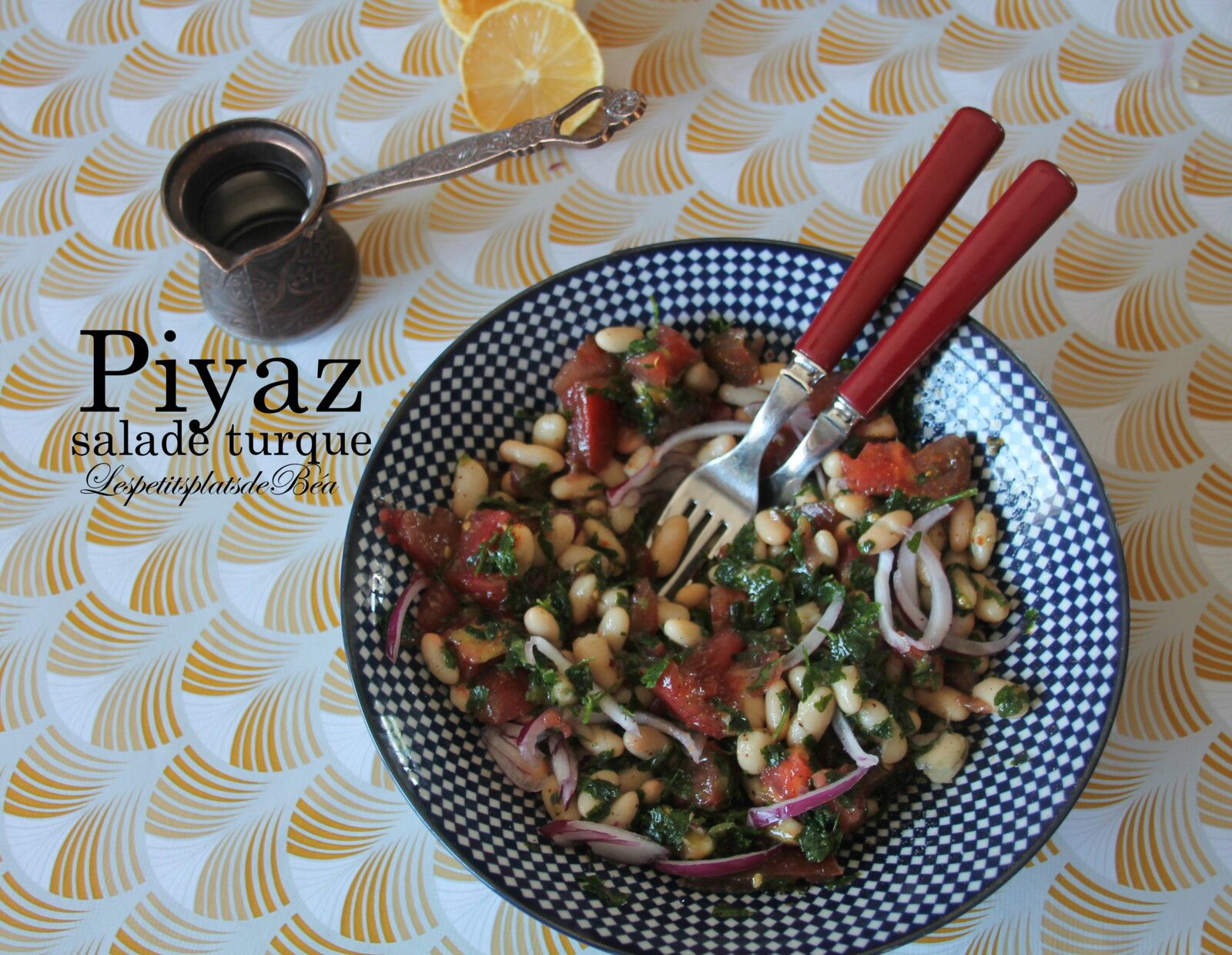 Piyaz, une salade turque aux haricots blancs