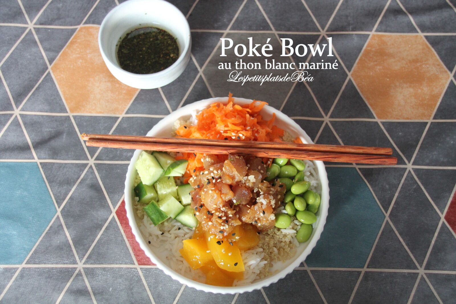 Poké bowl au thon blanc mariné