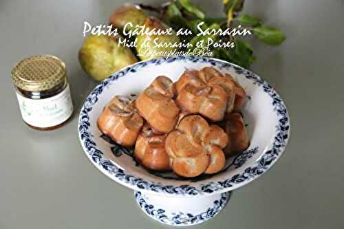 Petits gâteaux au sarrasin, miel de sarrasin et poires