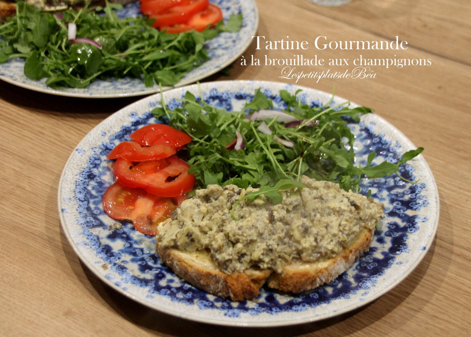 Tartine gourmande à la brouillade aux champignons