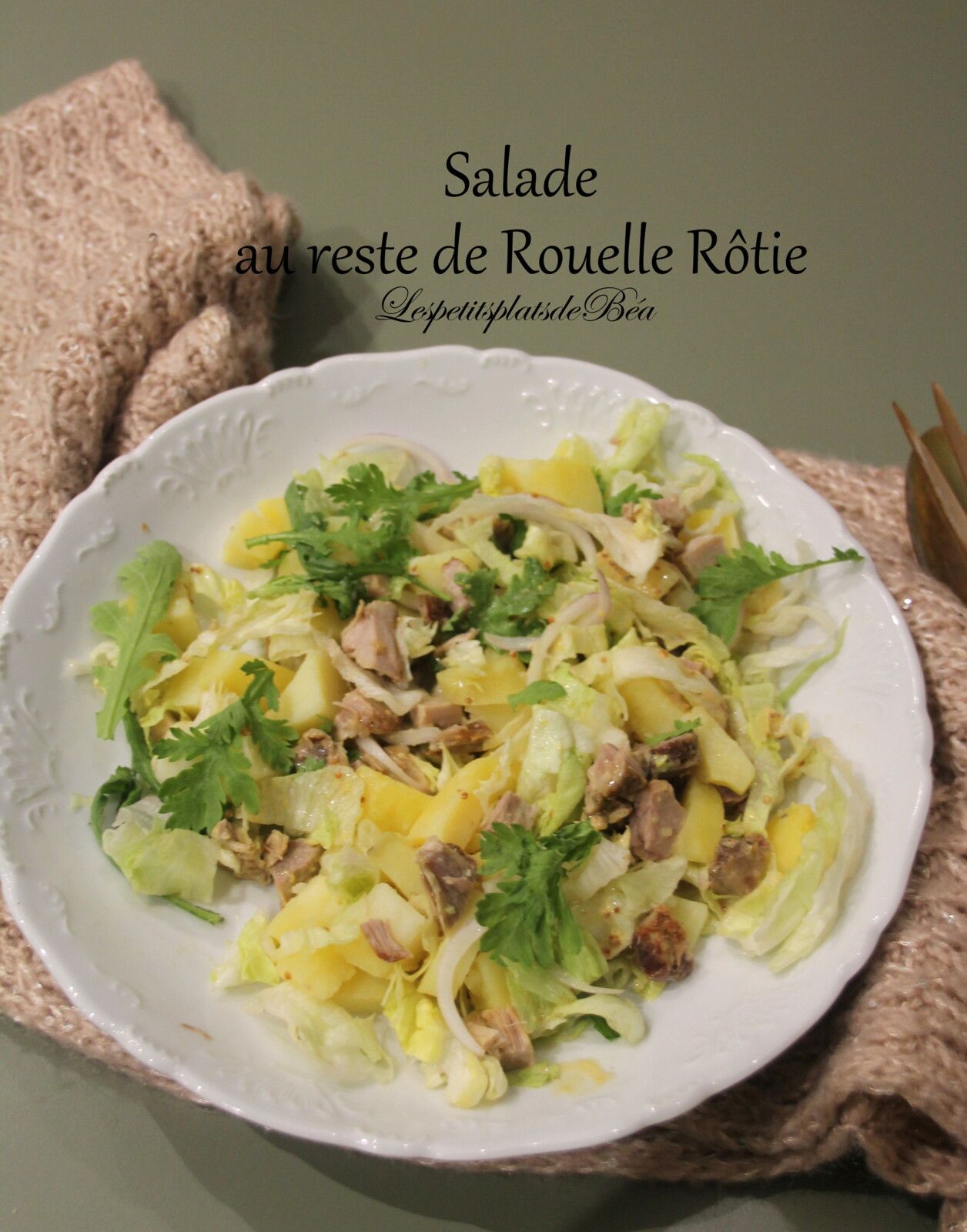 Que faire avec un reste de rouelle rôtie ? Pourquoi pas une salade composée