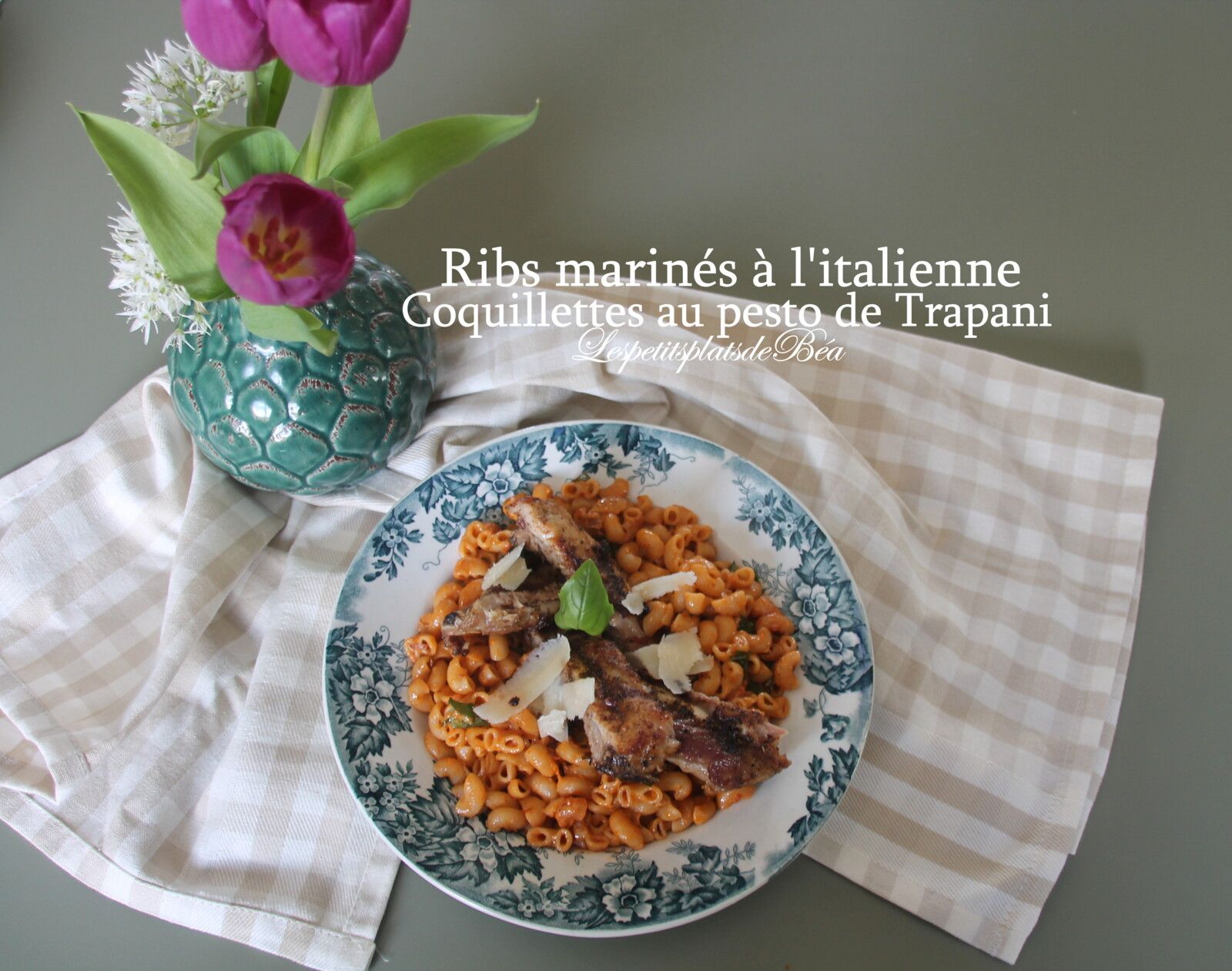 Ribs marinés à l'italienne et coquillettes au pesto de Trapani comme un risotto