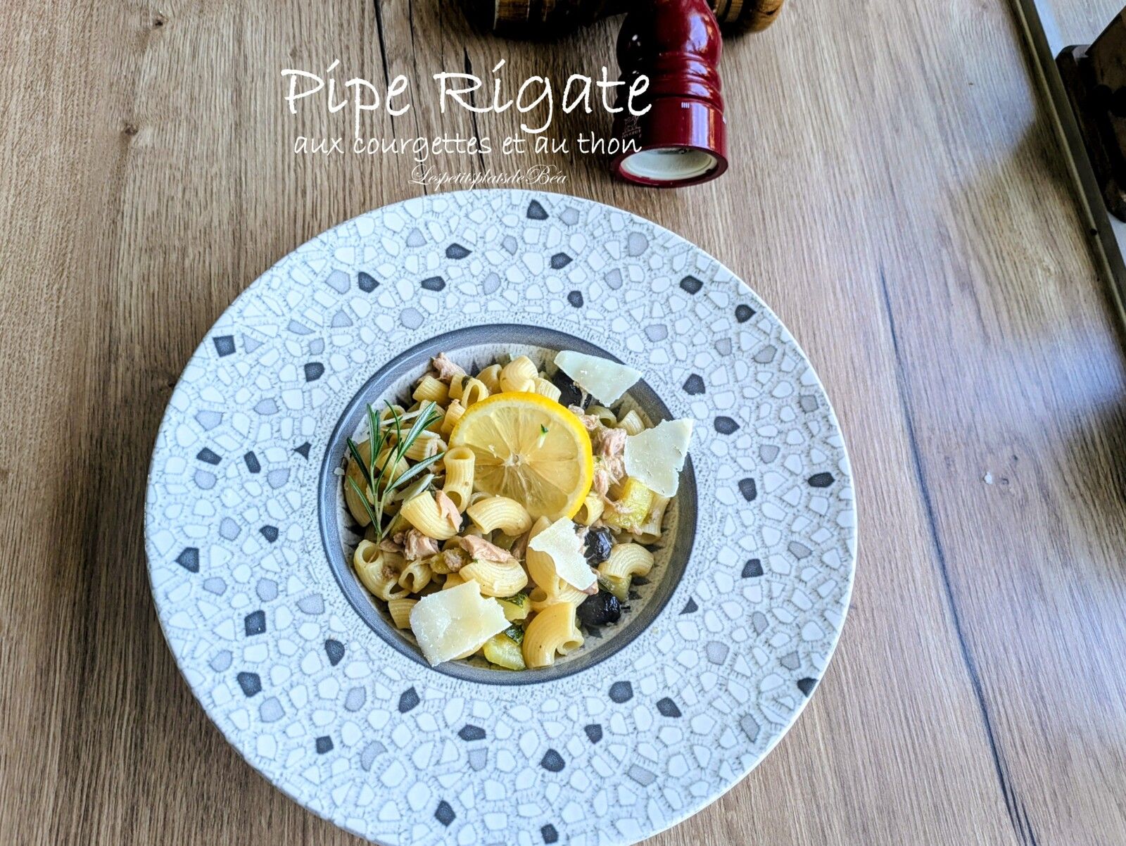 Pipe rigate à la courgette et au thon