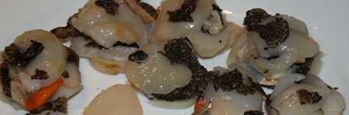 Carpaccio de St Jacques aux truffes