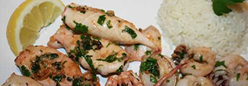 Encornets à la plancha persillade au piment d’Espelette Chipirons