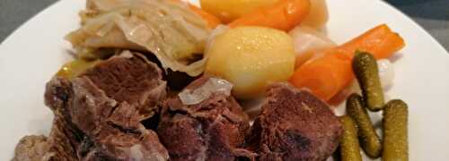 Pot au feu traditionnel aux trois viandes