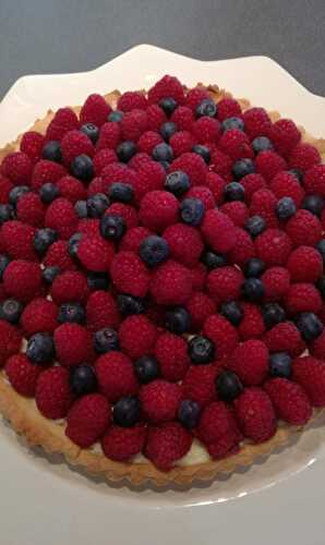 Tarte aux framboises et myrtilles