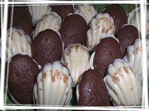 Mini madeleines tout chocolat et leurs coques