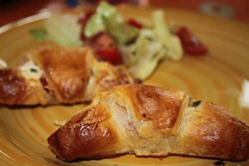 Petits croissants aux allumettes de lardons