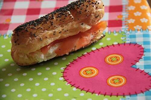 Eclairs apéritifs au saumon fumé et au fromage frais