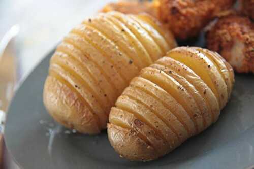 Hasselback potatoes (Pommes de terre rôties à la suédoise)