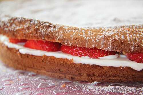 Sponge cake ricotta fraises
