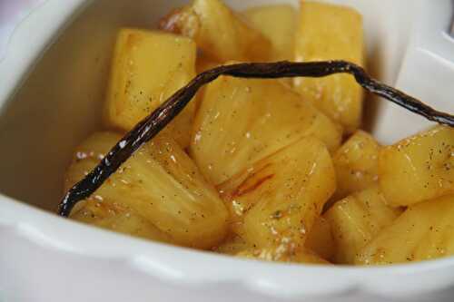 Ananas caramélisé, beurre salé et gousse de vanille