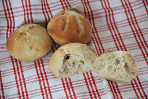 Petits pains au lait au levain à la vanille