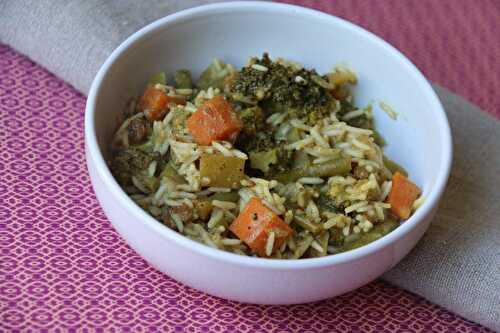 Riz indien aux légumes et aux fruits secs