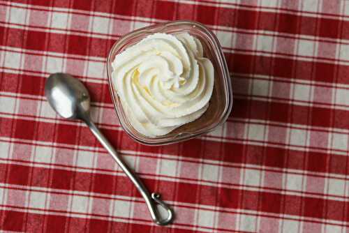 Chantilly au Speedy Chef ... trop facile... (recette Tupperware)