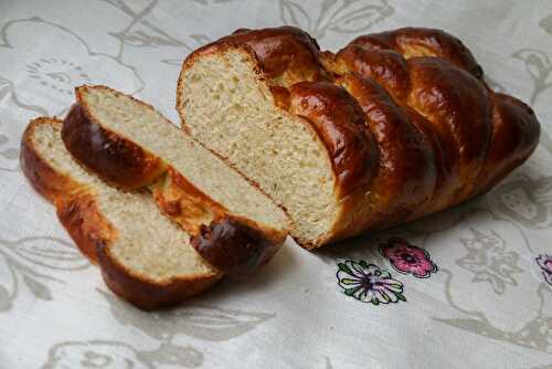 Brioche tressée au rhum et au mascarpone