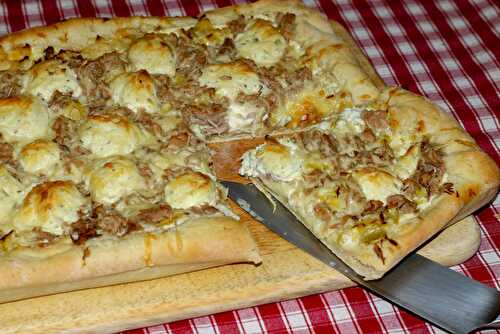 Pizza Poireaux, Thon et fromage ail et fines herbes