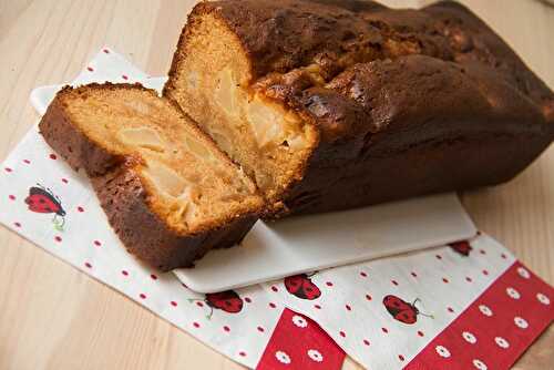 Cake aux pommes et au caramel au beurre salé (au Compagnion ou sans)