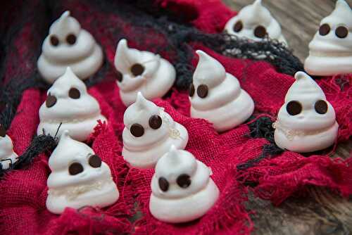 Meringues fantômes pour Halloween