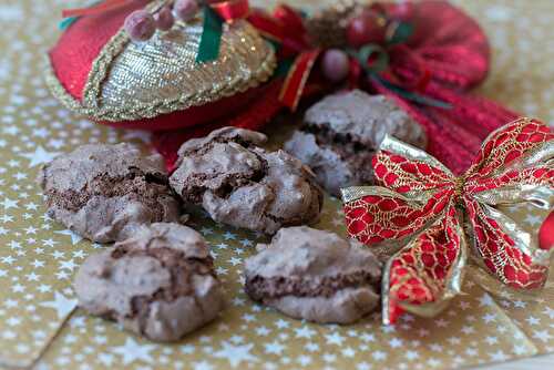 Baisers au chocolat et aux amandes "Schatzy" (Bredeles 2019)