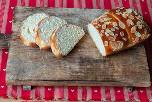 Brioche au fromage blanc à la mie filante