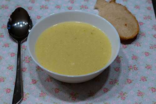 Griessuppe (potage à la semoule grillée) (recette alsacienne)