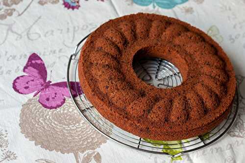 Rotwinkueche (Gâteau au vin rouge, aux épices et au chocolat)