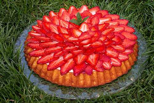 Gâteau aux fraises à la crème pâtissière