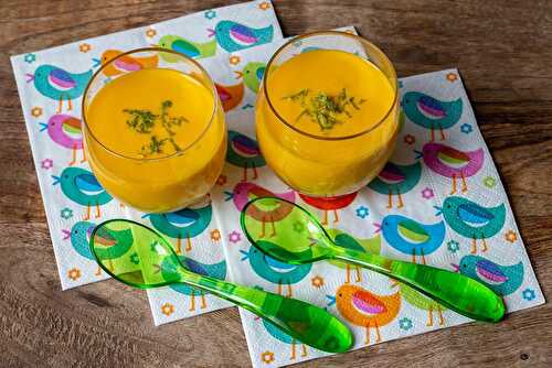 Soupe froide carottes, coco et citron vert (au Thermomix et sans)