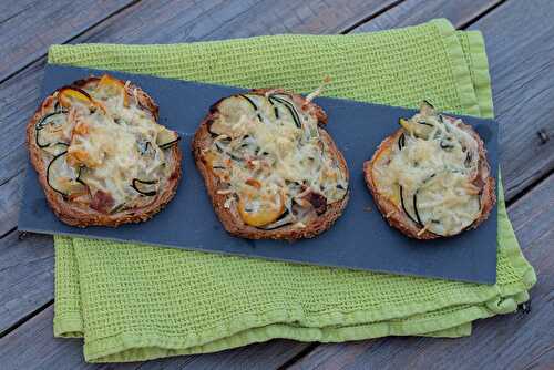 Tartines gratinées aux courgettes